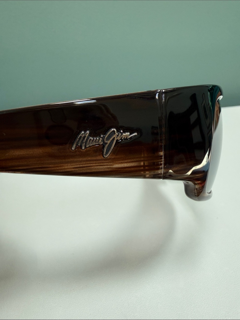 Maui Jim World Cup chocolate fade striped frame and polarized lenses - Picture 2 of 12